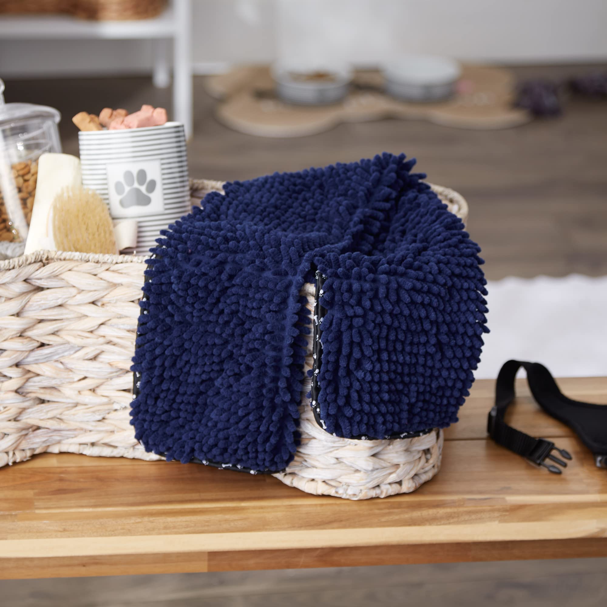 Bone Dry Drying Pet Towel, Pocket Towels - 32 x 6, Navy - Image 6