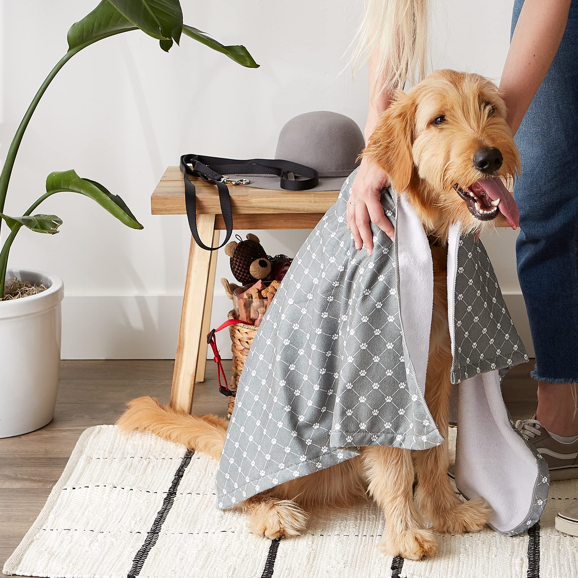 Bone Dry Pet Grooming Towel Collection Absorbent Microfiber X-Large, 41x23.5", Trellis Gray - Image 4