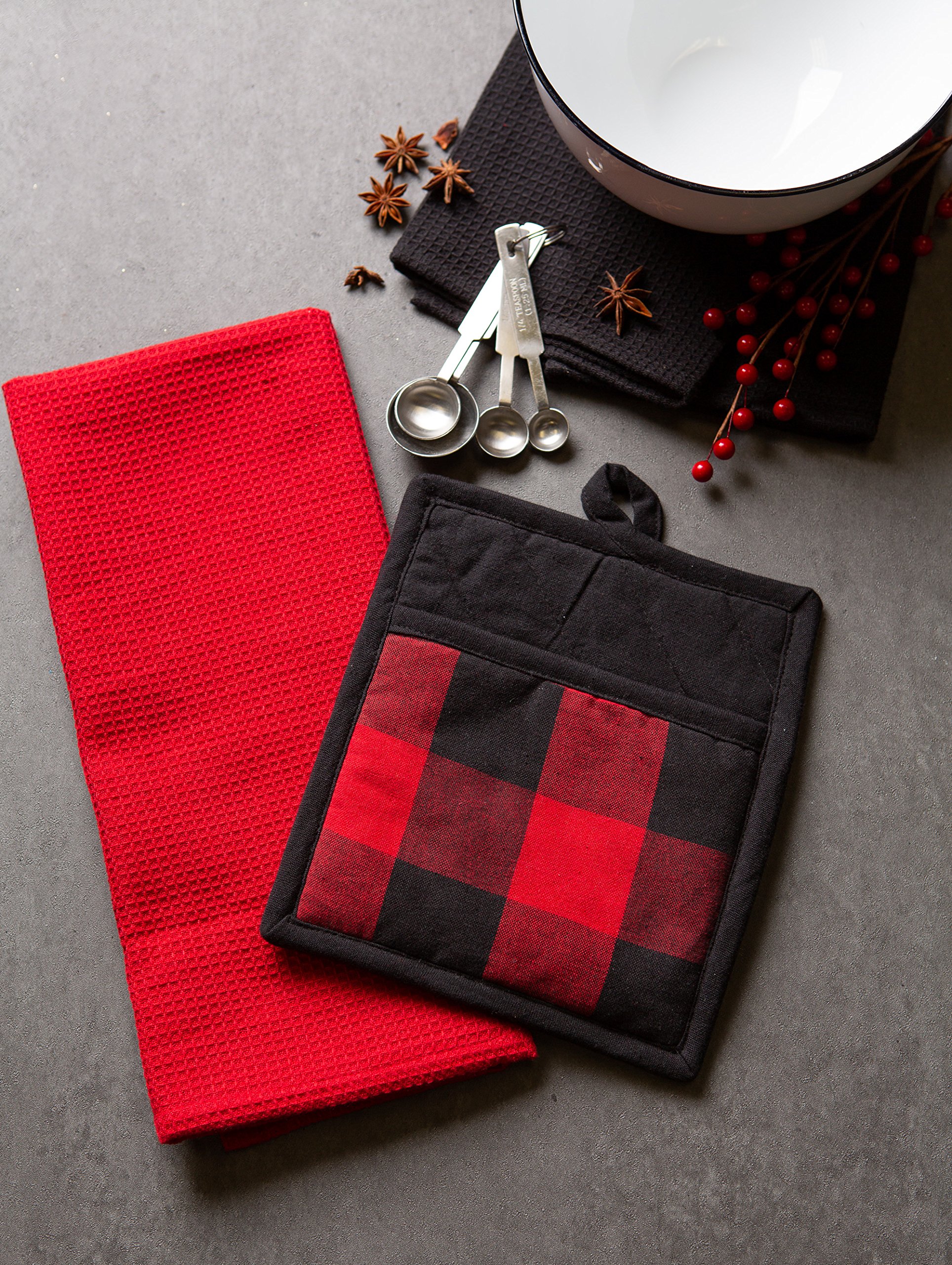 DII Buffalo Check Kitchen Collection, Classic Farmhouse Kitchen Set, Potholder, Red & Black, 2 Piece - Image 7