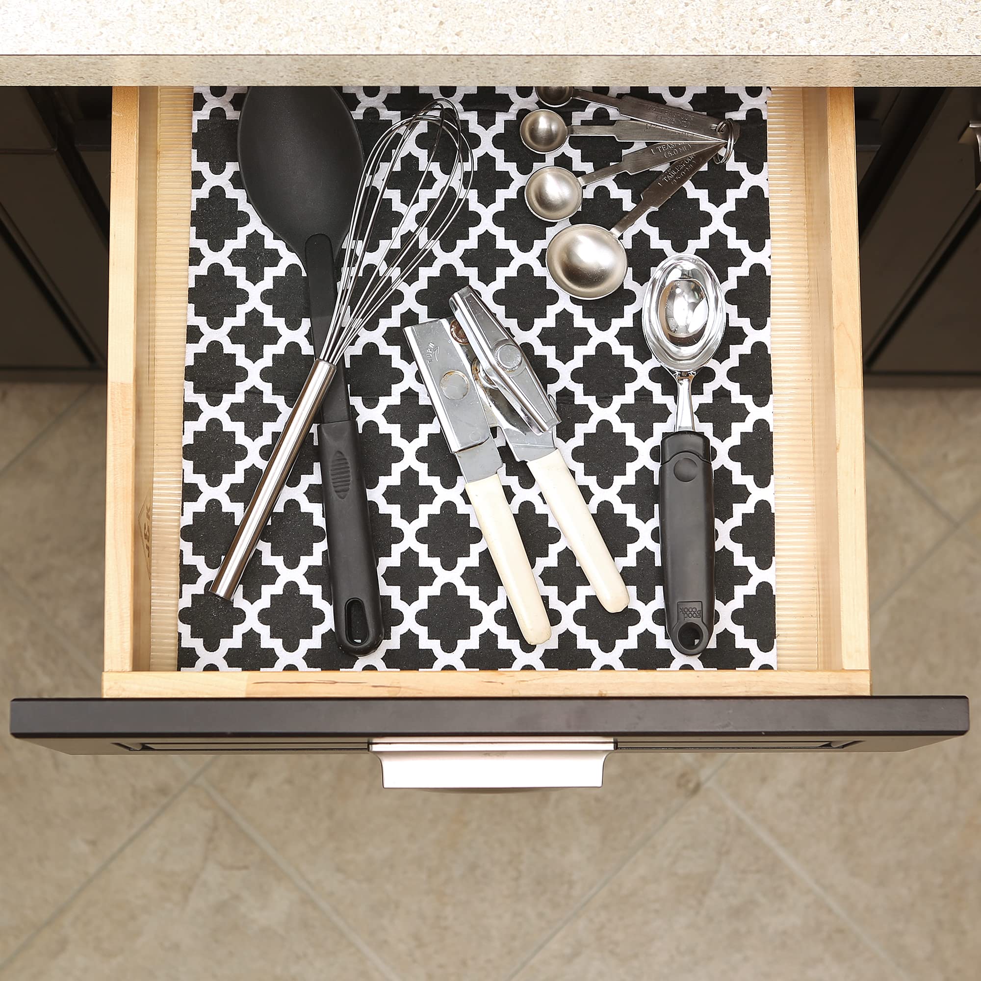 DII Fridge Liner Collection Non-Adhesive, Cut to Fit, 12x24, Black Lattice, 6 Piece - Image 5