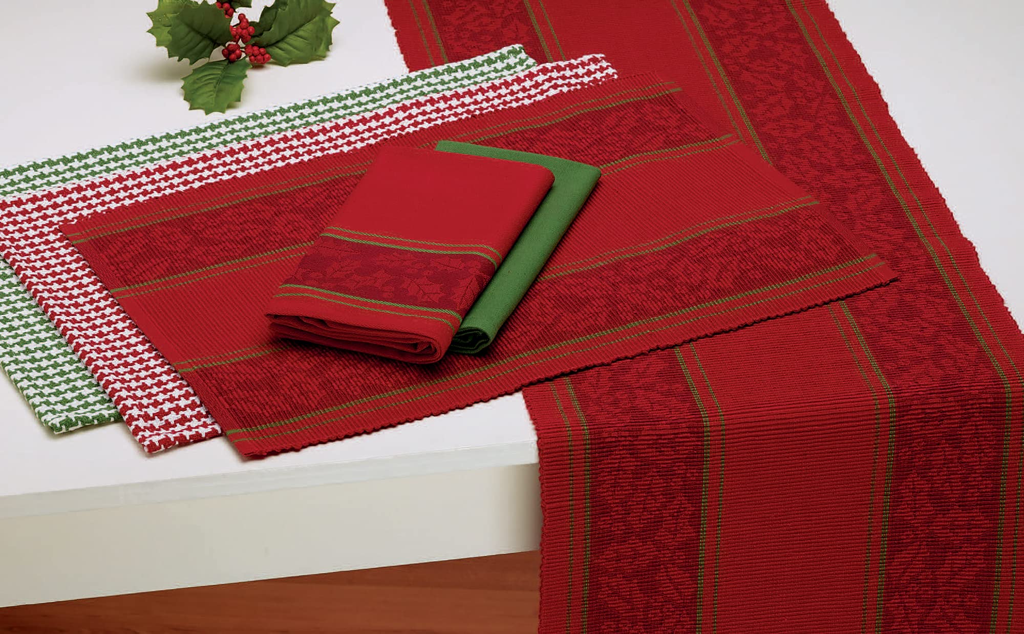 DII Merry Merry Collection Kitchen, Placemat Set, 13x19, Tango Houndstooth 6 Piece - Image 4