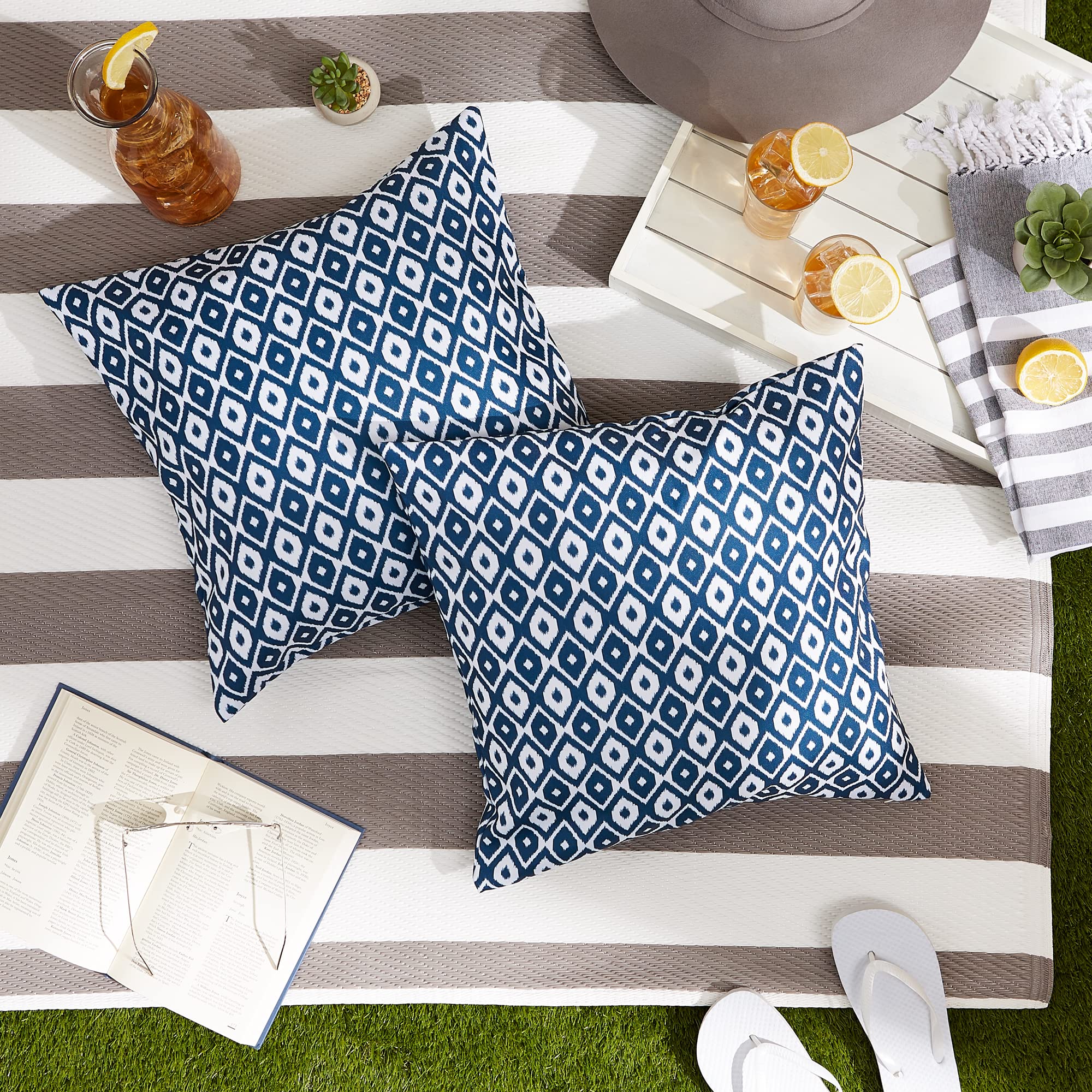 DII Throw Pillow Cover Collection Outdoor Water Repellent Polyester, Reversible, 18x18, Blue Ikat, 2 Piece - Image 3